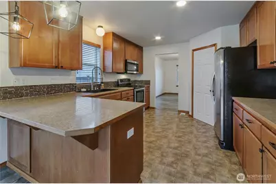 9114 Canal Road SE, Yelm, WA 98597 - Photo 11