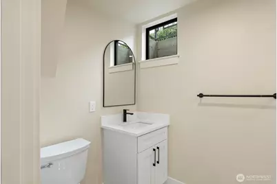 2425 NW Blue Ridge Drive, Seattle, WA 98177 - Photo 21