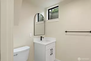 2425 NW Blue Ridge Dr, Seattle, WA 98177 - Photo 21