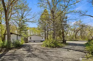 421 Cottonwood Rd, Thorp, WA 98946 - Photo 3