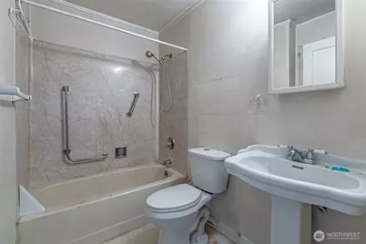 7035 S 127th Street, Seattle, WA 98178 - Photo 17