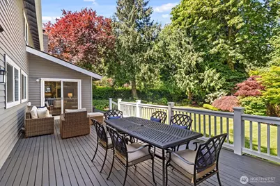 11000 SE 24th Place, Bellevue, WA 98004 - Photo 35