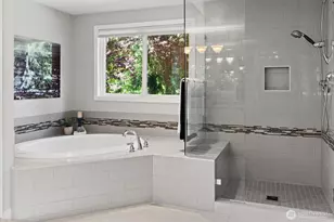 11000 SE 24th Pl, Bellevue, WA 98004 - Photo 23