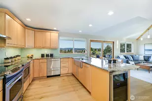 6001 60th Ave NE, Seattle, WA 98115 - Photo 13