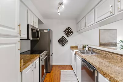 412 Center Road #F3, Everett, WA 98204 - Photo 9