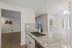 715 Harrington Pl SE, Renton, WA 98058 - Photo 17