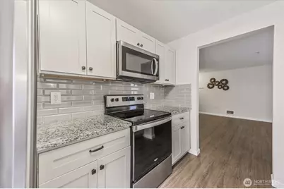 715 Harrington Place SE #2140, Renton, WA 98058 - Photo 15
