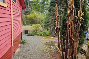 9345 NE Seaview Ave, Indianola, WA 98342 - Photo 31