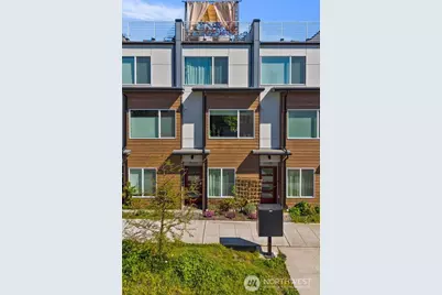 9624 Linden Avenue N, Seattle, WA 98103 - Photo 33