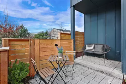 2006 A 19th Avenue S, Seattle, WA 98144 - Photo 3