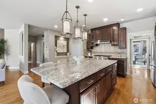 27260 SE 19th Pl, Sammamish, WA 98075 - Photo 9