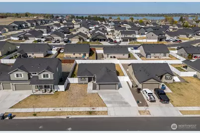 4256 W Wood Court, Moses Lake, WA 98837 - Photo 5