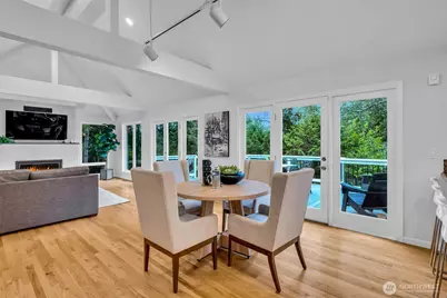 8402 SE 53rd Place, Mercer Island, WA 98040 - Photo 15