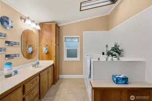 836 Harman Way S, Orting, WA 98360 - Photo 27