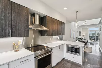 1310 Yakima Avenue S, Seattle, WA 98144 - Photo 11