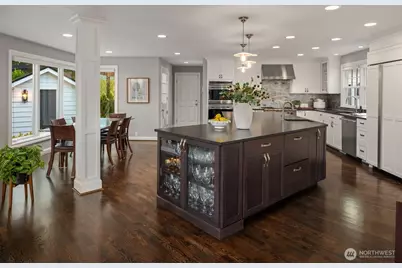 2242 79th Avenue NE, Medina, WA 98039 - Photo 9