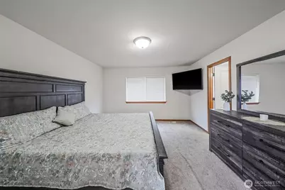 29524 63rd Court S, Auburn, WA 98001 - Photo 25