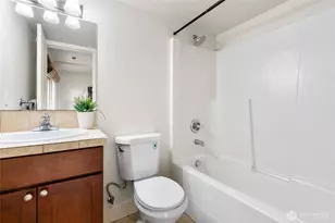 41 W Etruria St, Seattle, WA 98119 - Photo 31