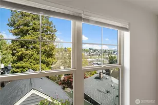 41 W Etruria St, Seattle, WA 98119 - Photo 17