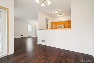2906 SE 8th Place #2111, Renton, WA 98058 - Photo 3
