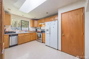 732 S Alder Ln, Port Angeles, WA 98362 - Photo 11