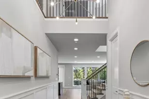 23973 NE 25th St, Sammamish, WA 98074 - Photo 3