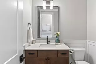 23973 NE 25th St, Sammamish, WA 98074 - Photo 9