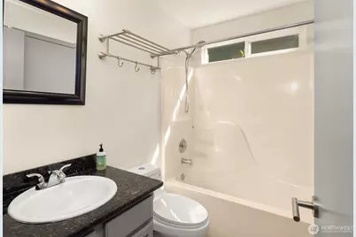 6627 Ellis Avenue S, Seattle, WA 98108 - Photo 21