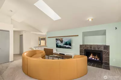 6627 Ellis Avenue S, Seattle, WA 98108 - Photo 3