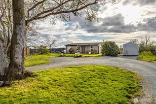 2010 Sweetbriar Ln, Oak Harbor, WA 98277 - Photo 5