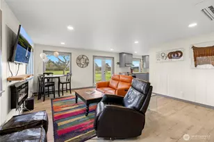 2010 Sweetbriar Ln, Oak Harbor, WA 98277 - Photo 9