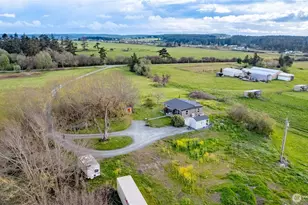 2010 Sweetbriar Ln, Oak Harbor, WA 98277 - Photo 3