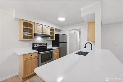 17203 NE 45th St #43, Redmond, WA 98052 - Photo 5