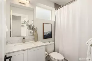 1802 38th Ave, Seattle, WA 98122 - Photo 7