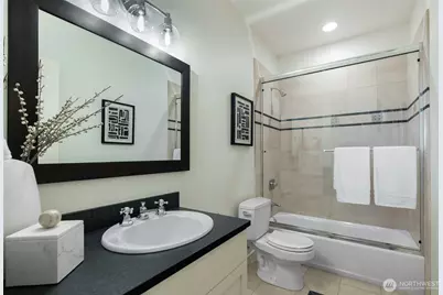 1219 23rd Avenue E, Seattle, WA 98112 - Photo 35
