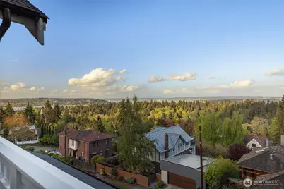 1219 23rd Avenue E, Seattle, WA 98112 - Photo 37