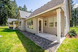 411 Five Peaks Dr, Kalama, WA 98625 - Photo 27