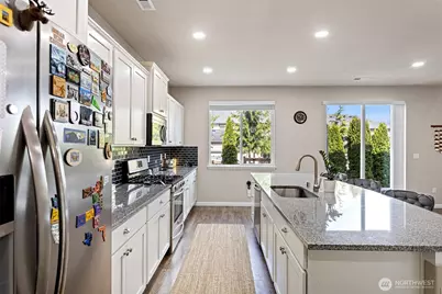 18439 138th Street E, Bonney Lake, WA 98391 - Photo 9