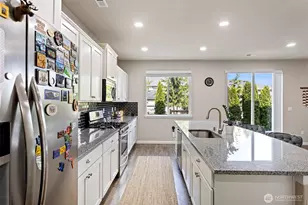 18439 138th St E, Bonney Lake, WA 98391 - Photo 9