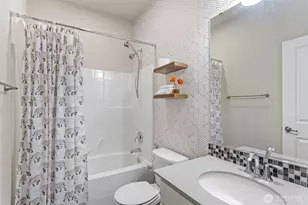 18439 138th St E, Bonney Lake, WA 98391 - Photo 15