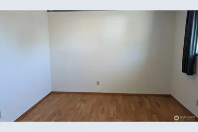 803 13th Street SW, Puyallup, WA 98371 - Photo 17