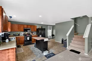 9511 186th St Ct E, Puyallup, WA 98375 - Photo 5