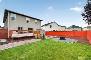 9511 186th St Ct E, Puyallup, WA 98375 - Photo 17