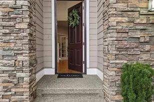 6701 W Crestview Loop SE, Snoqualmie, WA 98065 - Photo 3