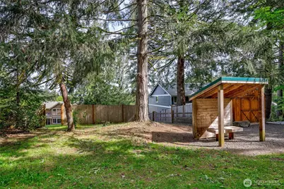 5726 Solana Lane NE, Bainbridge Island, WA 98110 - Photo 37
