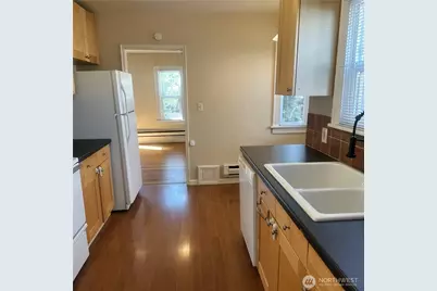 7822 NE Lake City Way NE, Seattle, WA 98115 - Photo 7