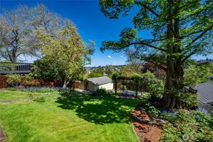 2822 23rd Ave W, Seattle, WA 98199 - Photo 29