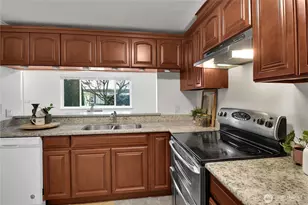 14777 NE 51st St, Bellevue, WA 98007 - Photo 9