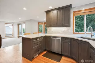 239 W St James, Longview, WA 98632 - Photo 13