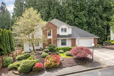 239 W St. James, Longview, WA 98632 - Photo 1